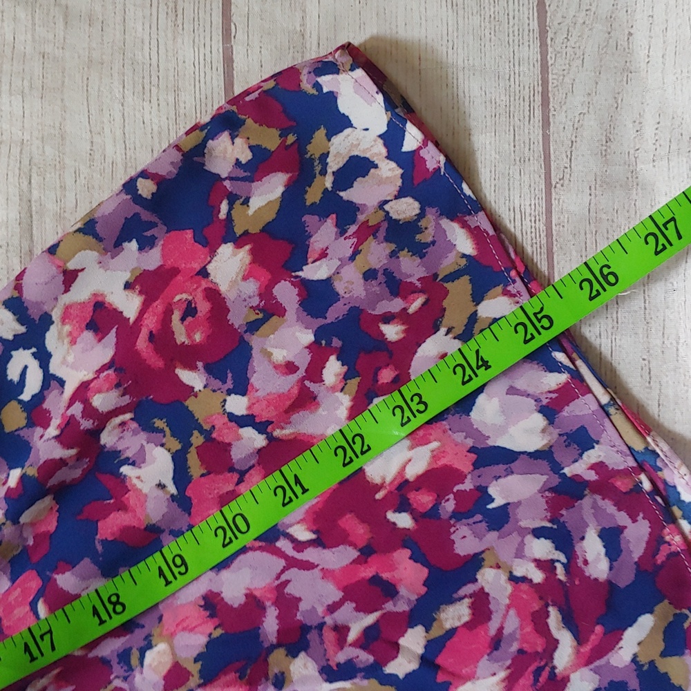 Nanette Lepore Ruffle Floral Pink Women's Top - Picture 11 of 11
